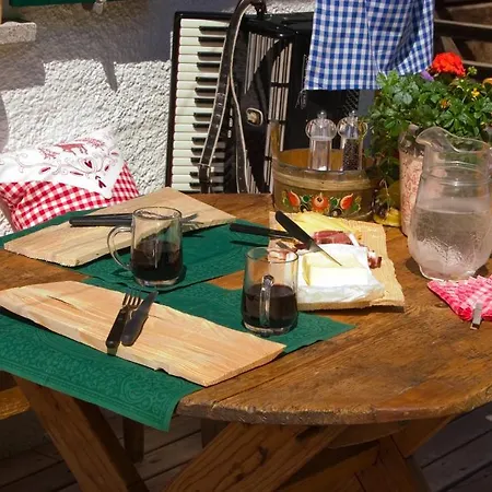 Guest house Almhutte & Skihutte Kohlerhaus 3*